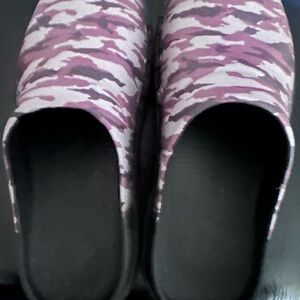 OOFOS Purple and Black Mules Comfortable Slip-On Clogs